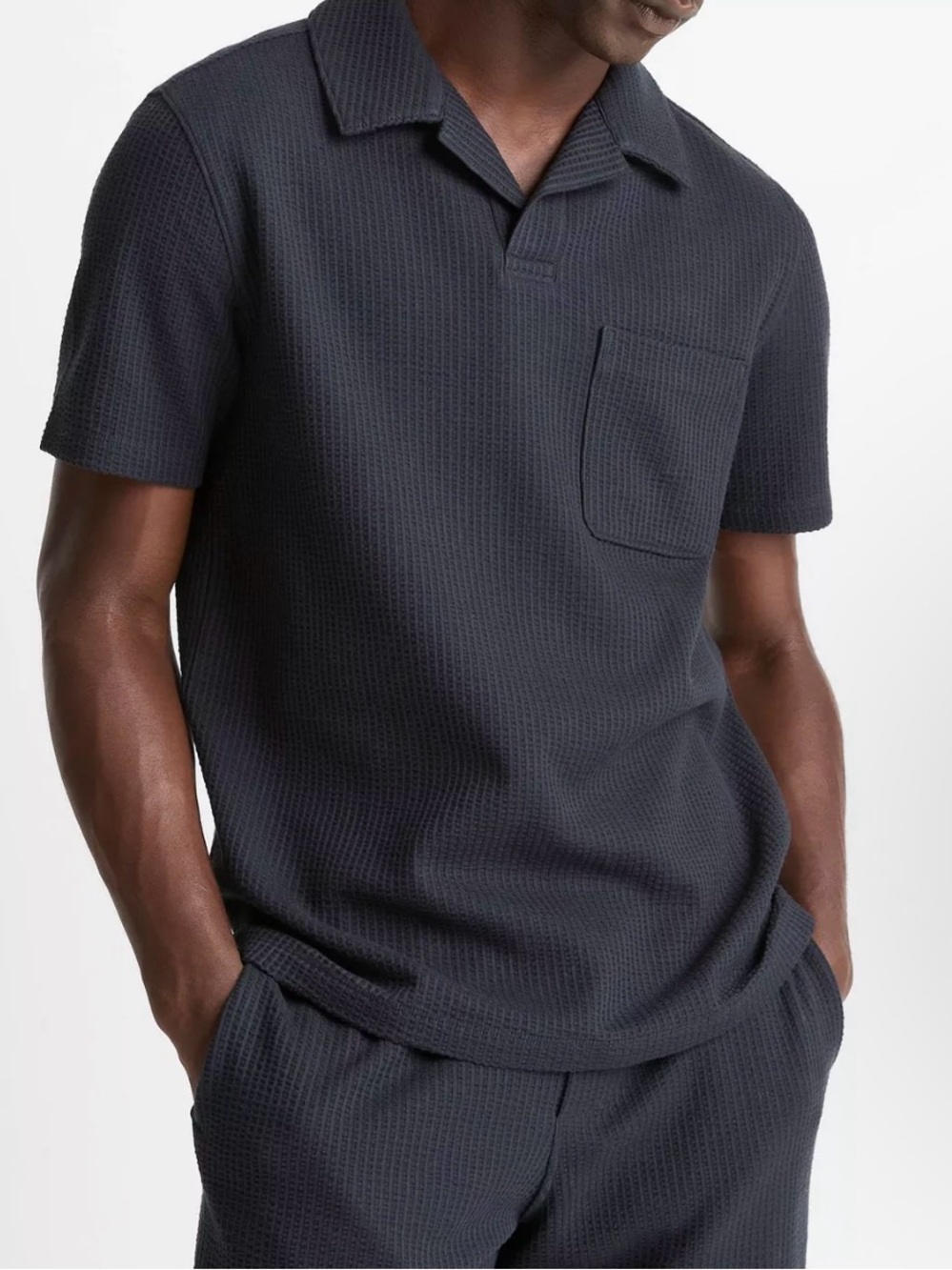Vince Seersucker-Knit Stretch-Cotton Short-Sleeve Johnny-Collar Shirt M